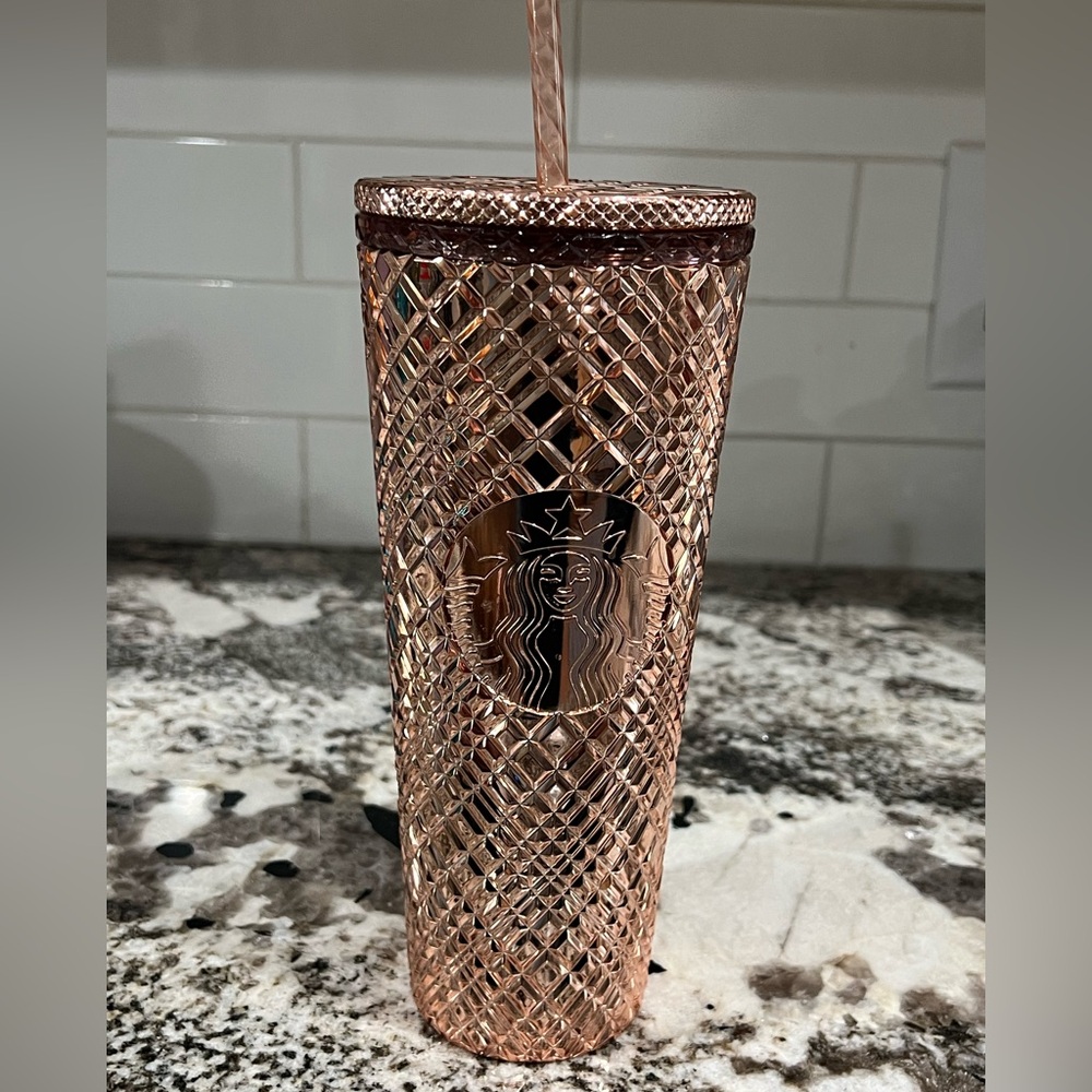 24oz Rose gold Starbucks Cup